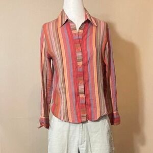 Adorable boho chic 2010's striped button up! Has the cutest square buttons